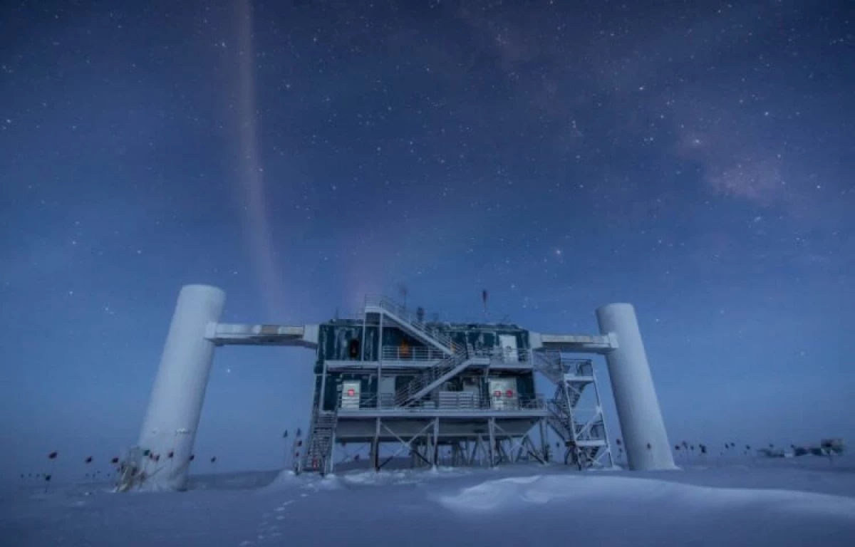 I Rusland er det største neutrin-teleskop blevet oprettet. Hvad er det, og hvad er det nødvendigt for? 10041_3