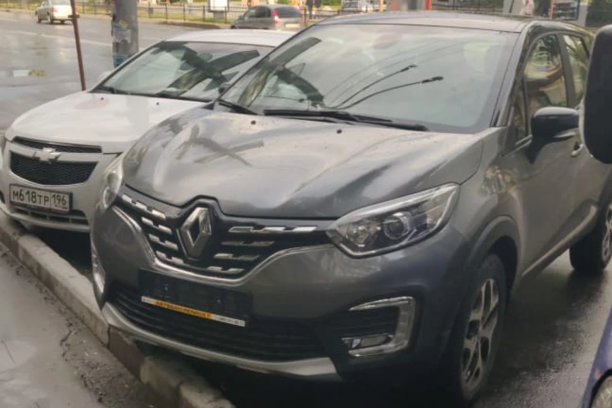 Новият Renault Kaptur на вариатора отказва да отиде до слайда. Собственикът е съдил дилър 10738_2