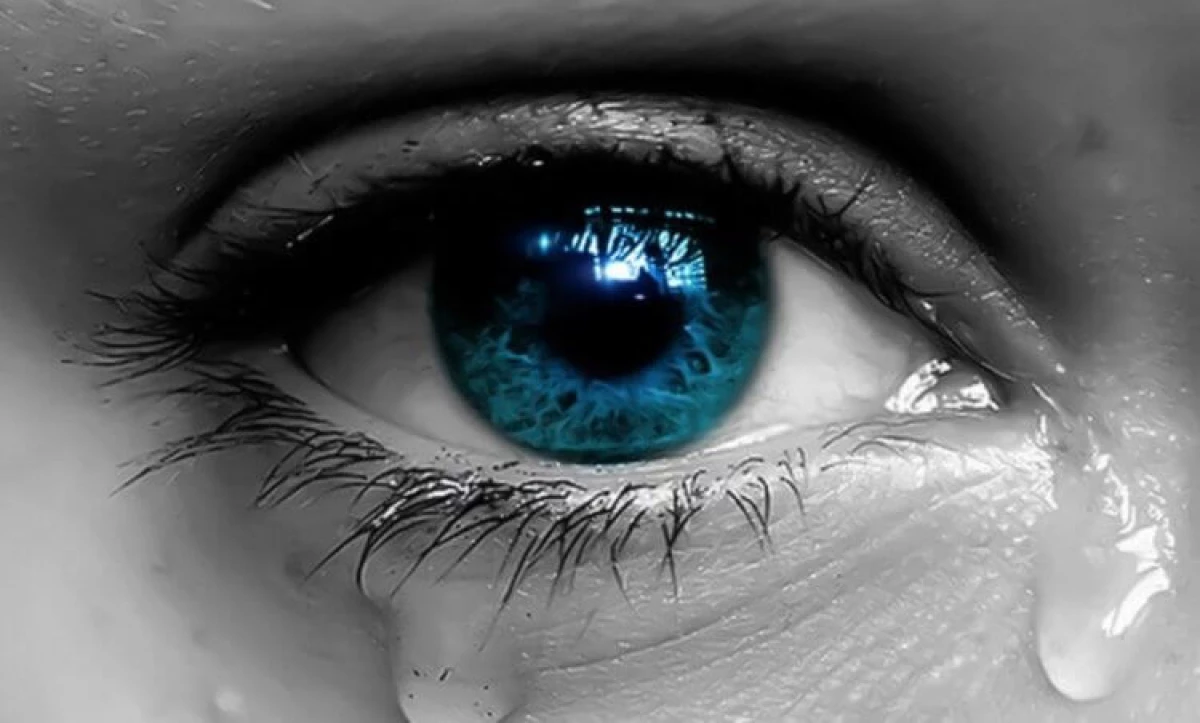 سائنسدانوں نے مصنوعی آنسو گلیوں کو پیدا کیا ہے. وہ کیسے کام کرتے ہیں اور کیوں ضرورت ہے؟ 11275_1