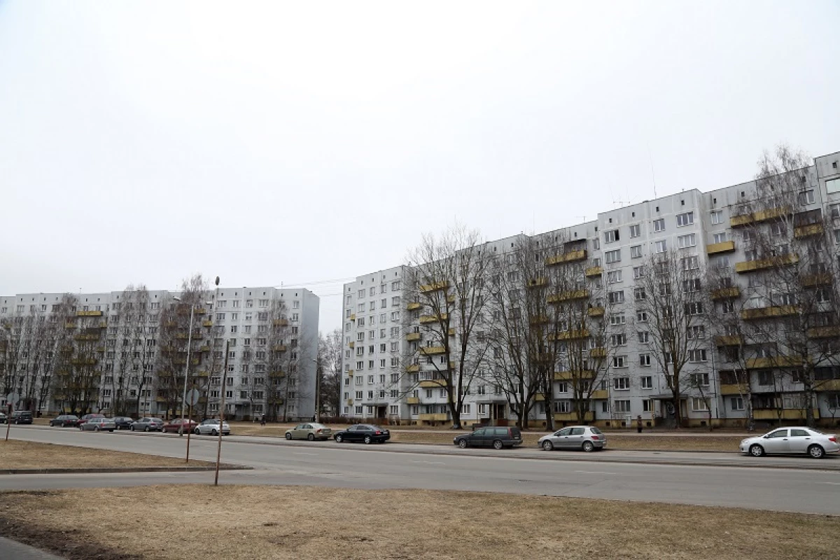 Neuvostoliiton aikojen asuntorahasto - hitaasti, tarvitsee remonttia, eikä se ole