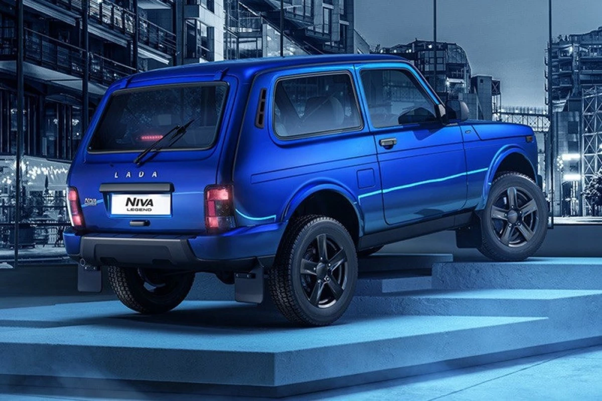 Satu kumpulan khas SUV Niva Legend [Hitam] telah tiba dijual di Grodno. Mengetahui harga 12451_1