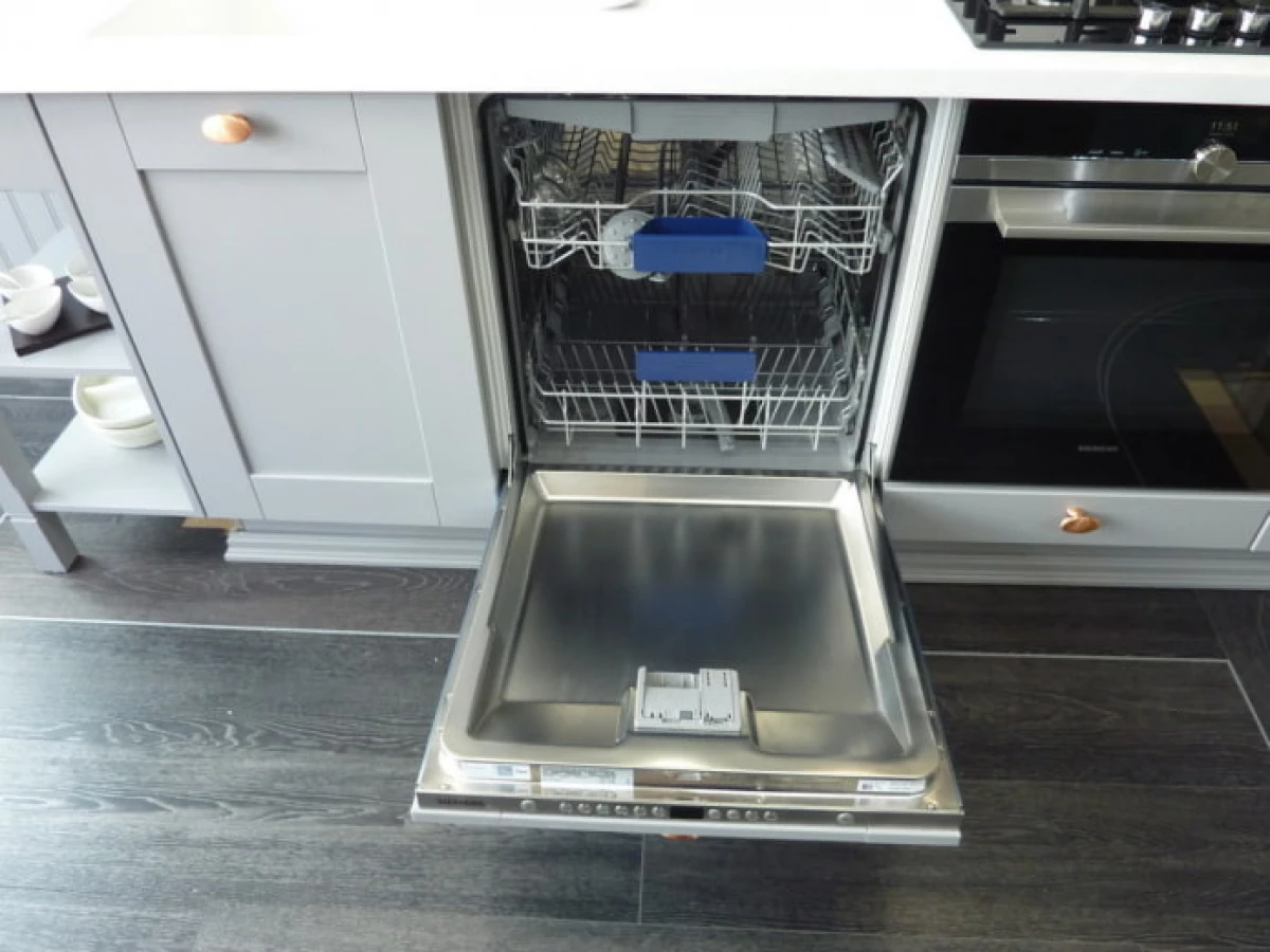 10 popular myths about the dishwasher in which everyone believes 13317_10