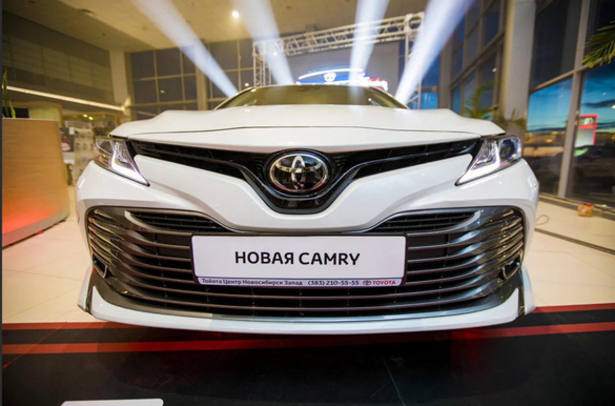 Toyota Camry - Pemimpin Tanpa Syarat 13511_5