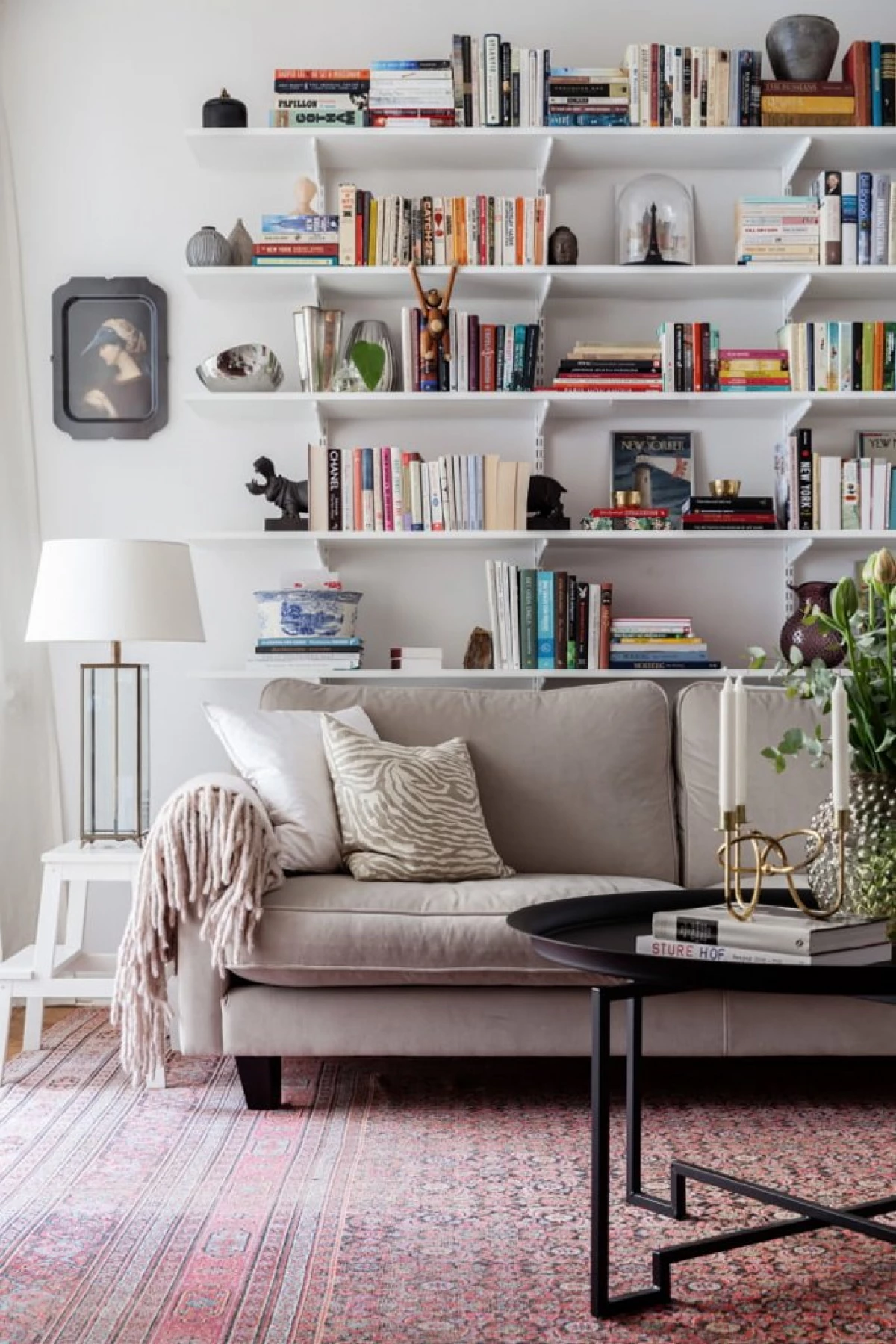 15 beste Ideen für die Wände im Wohnzimmer über dem Sofa 15064_32