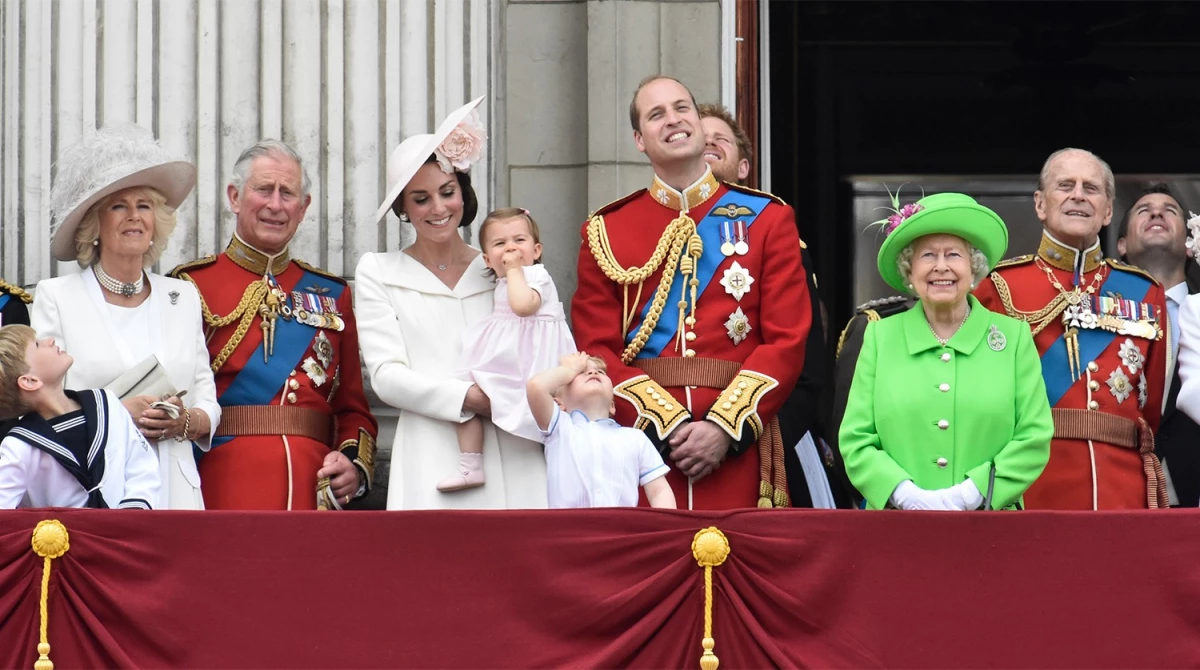 Wylst de Britsk ferwize nei de leden fan 'e Royal Family: Fergeliking fan' e resultaten foar en nei it ynterview mei Prins Harry en Megan Marcle 15527_1