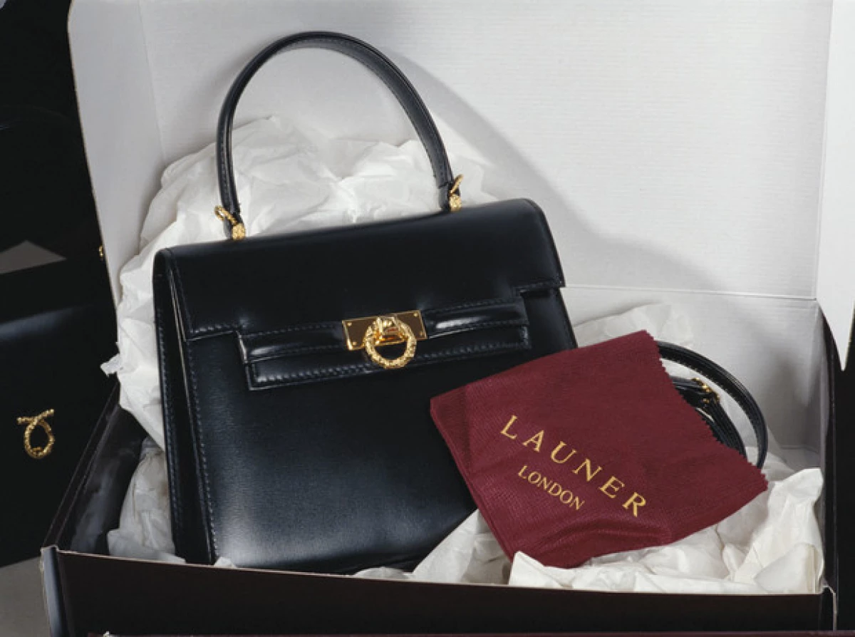 Kate Middleton Handbags: Çfarë markave preferon Dukeshin 15661_1