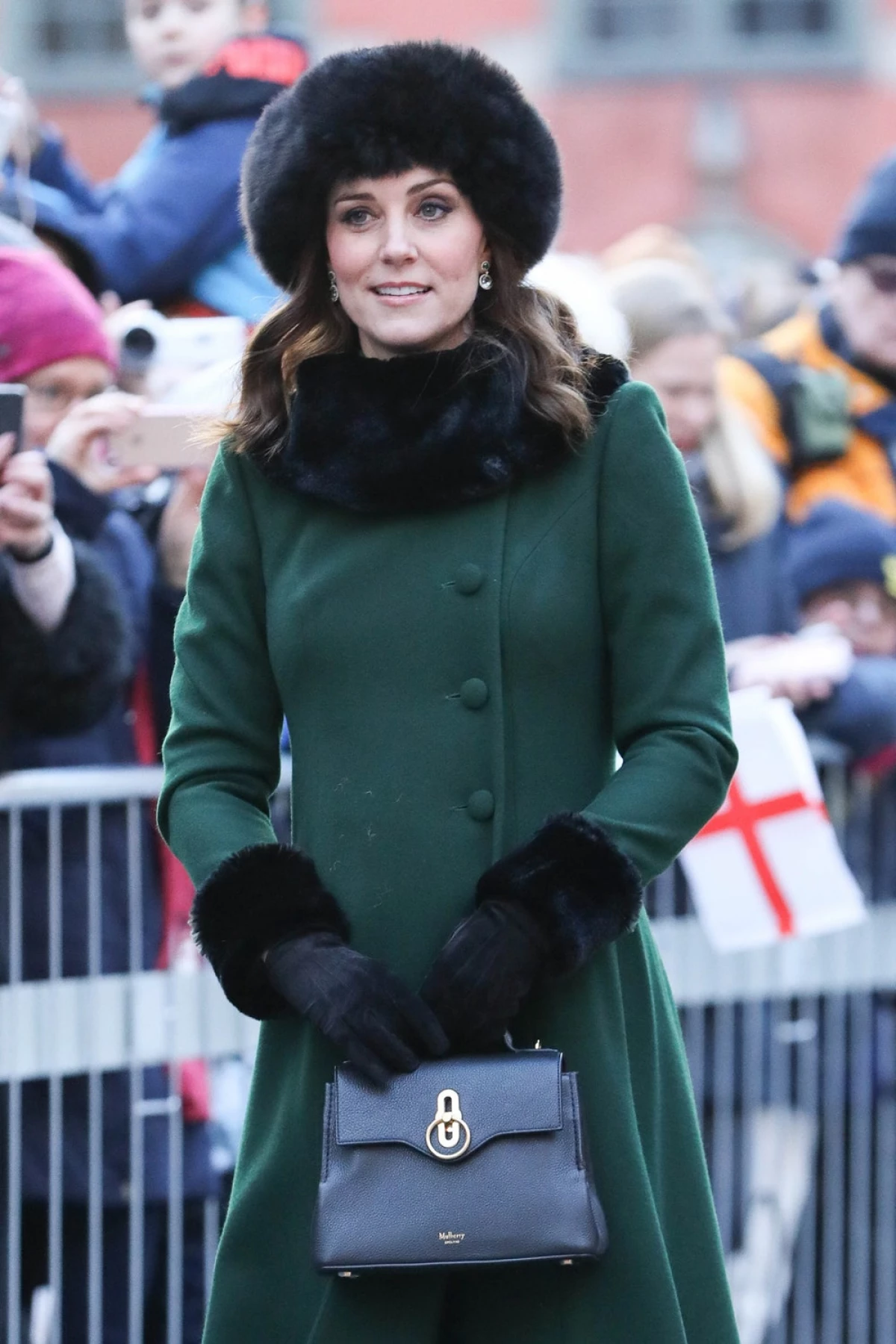 Kate Middleton Handbags: Apa merek sing milih Duchess 15661_8