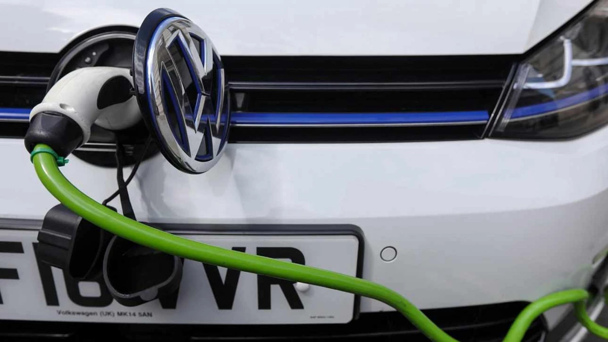 Volkswagen dan BP bersama-sama akan mewujudkan stesen pengisian rangkaian untuk electrocarbers 16403_1
