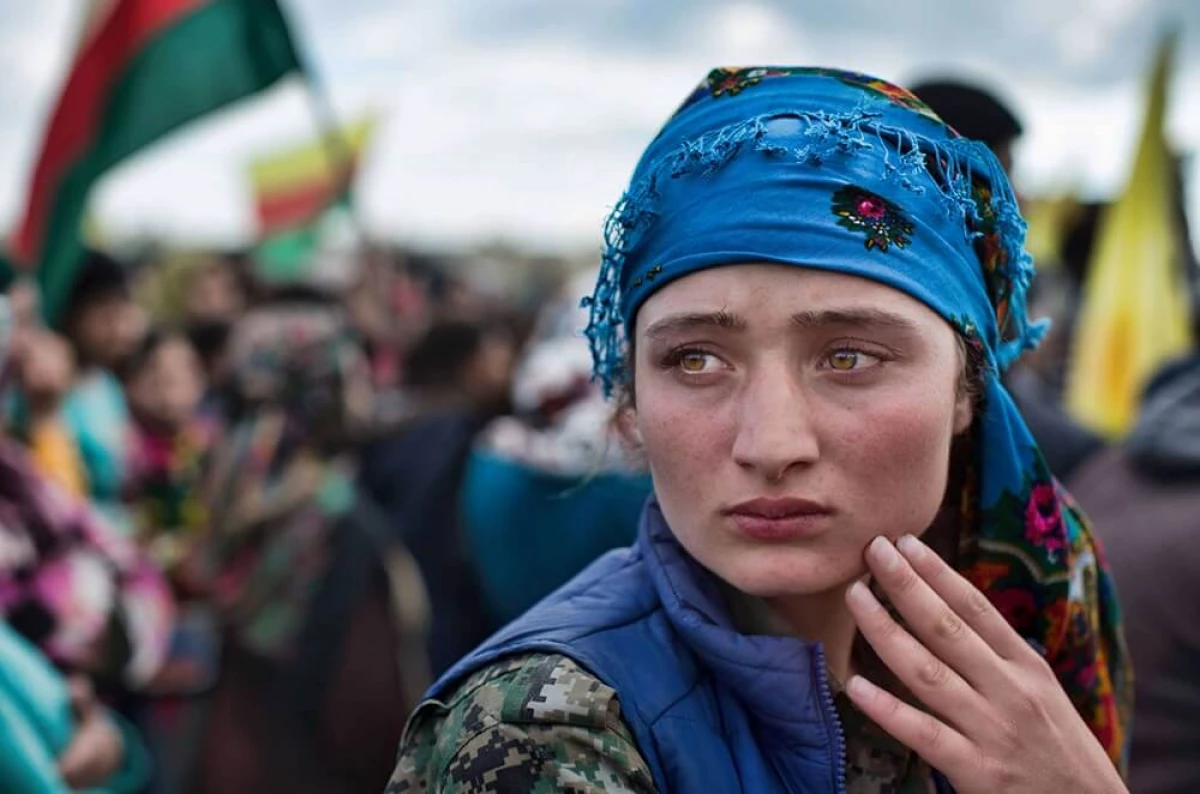 Kurdes - personnes séparées par quatre états 16404_5