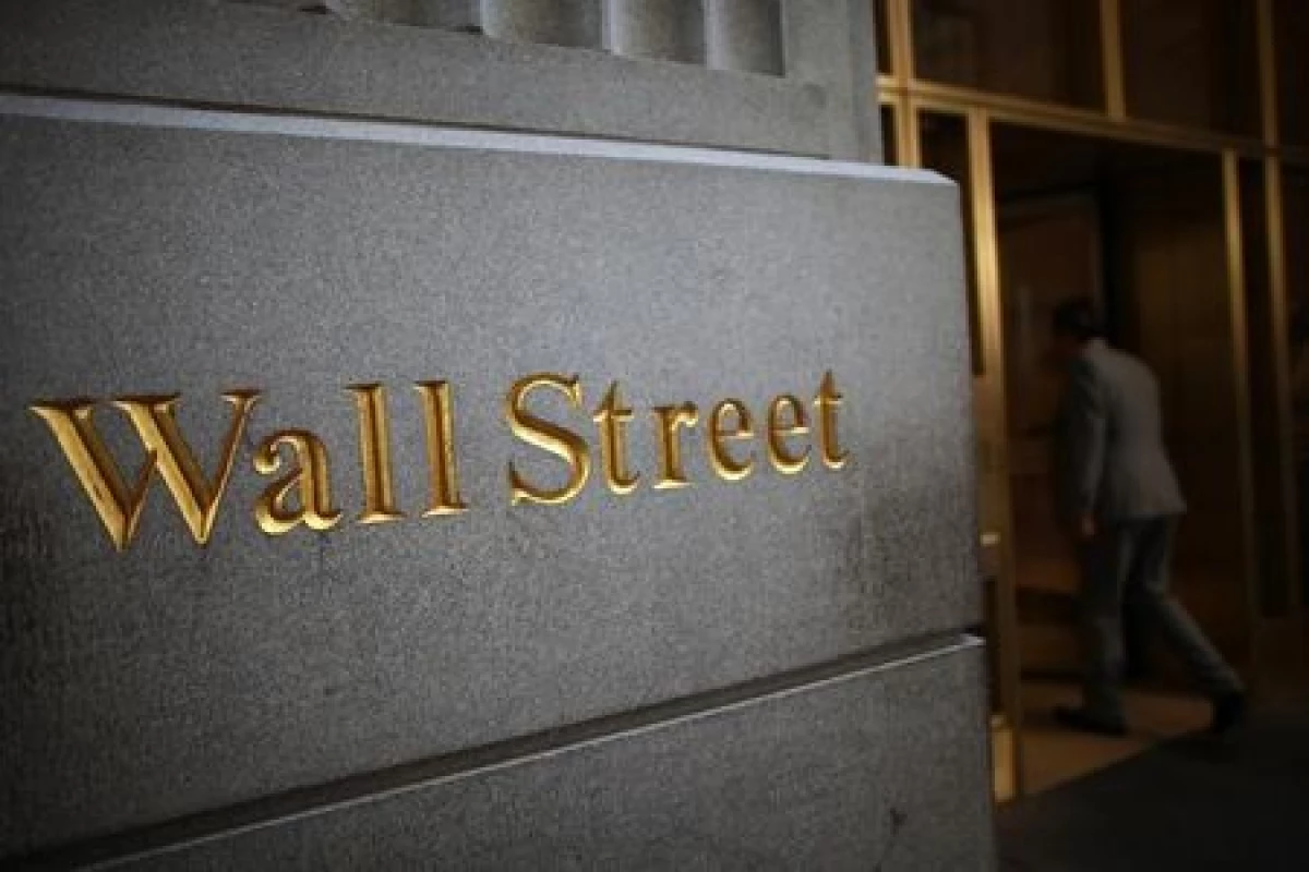 Wall Street Falls johtuu pelkojen ennen inflaation kasvua