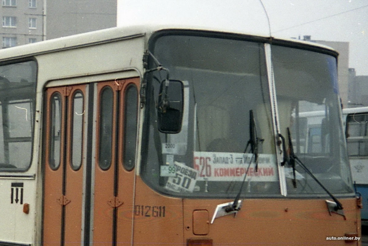 مجري، لكن الأقارب. تذكر تاريخ حافلات مدينة Ikarus في مينسك 17167_12