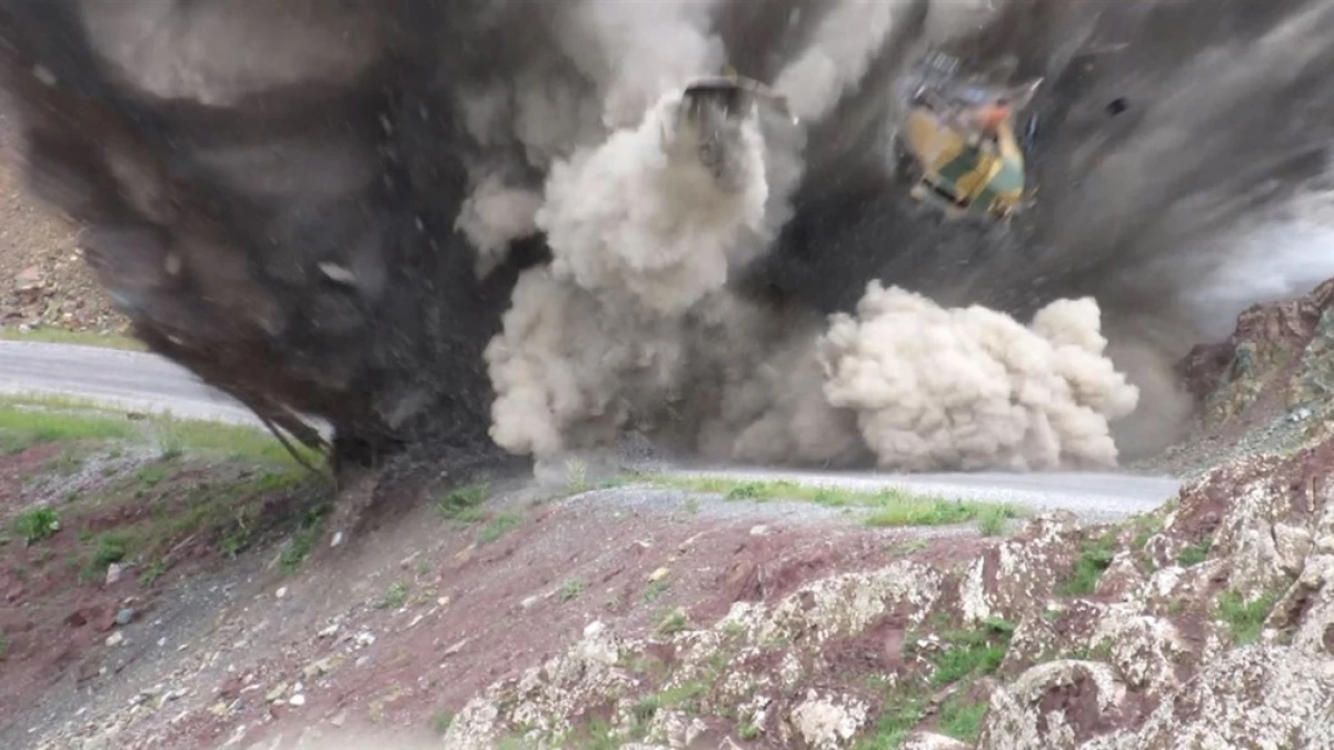 ترکی BTR شام میں روسی بیس کے درمیان ایک راکٹ کی طرف سے تباہ 17612_1