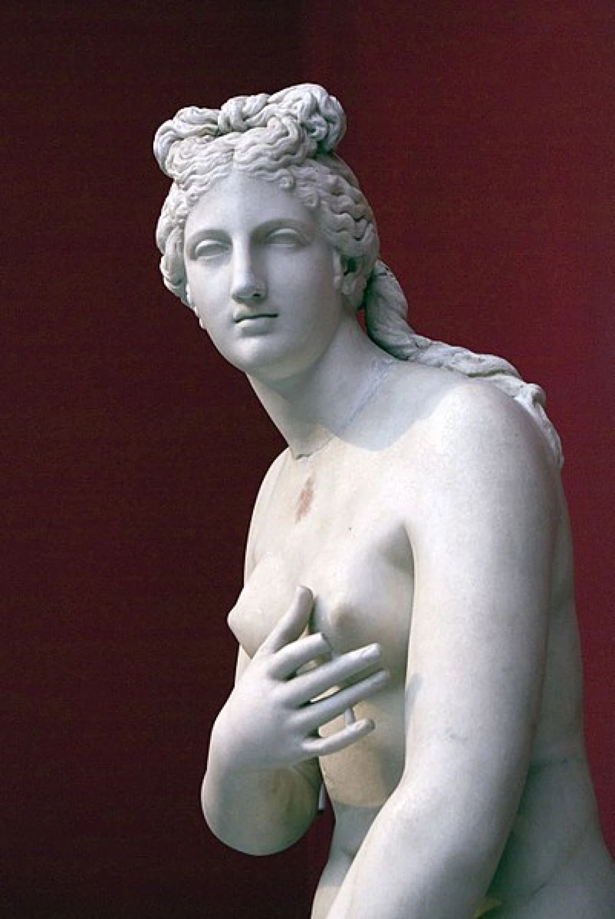 Aphrodite اور pygmalion کے مٹھی کا چھپی ہوئی معنی کیا ہے؟ 1785_4
