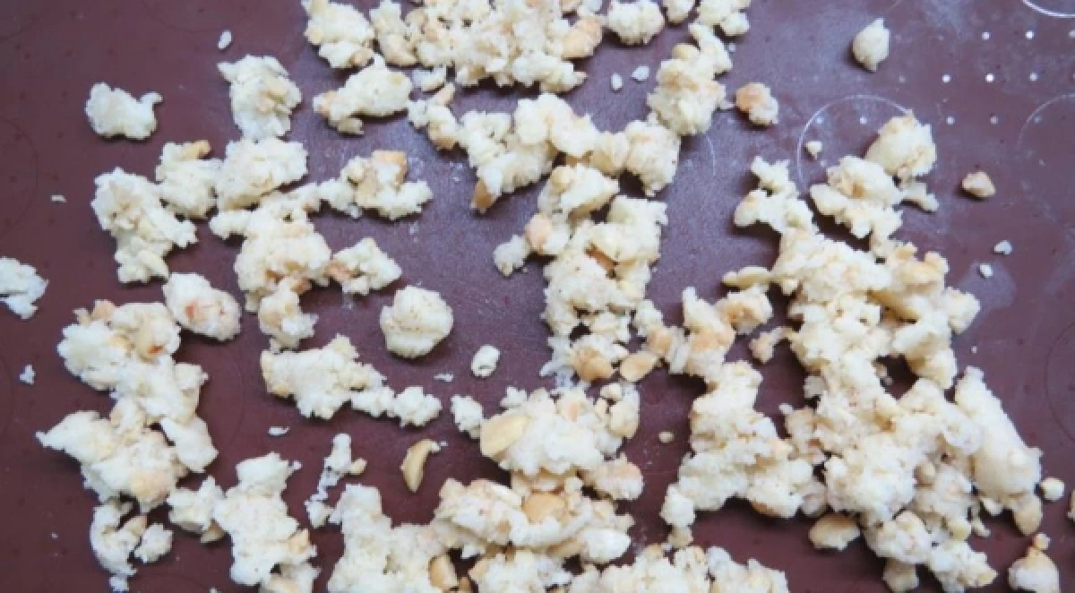 Eksplozija torte arašida, recept po korakih s fotografijami 18293_7