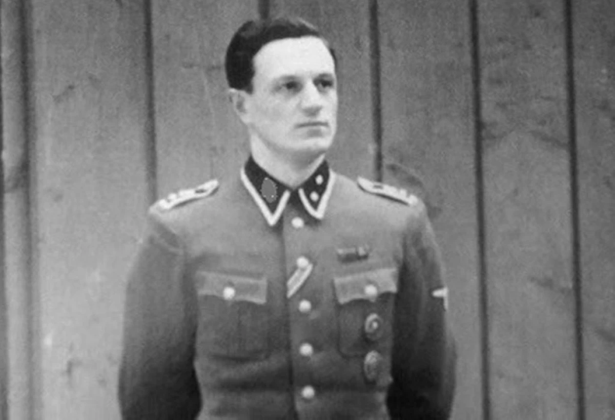 Demir haçlı sanatçı: Neden SSCB araştırmacıları Hitler'in bodyguard'ı işkence etti? 18584_1