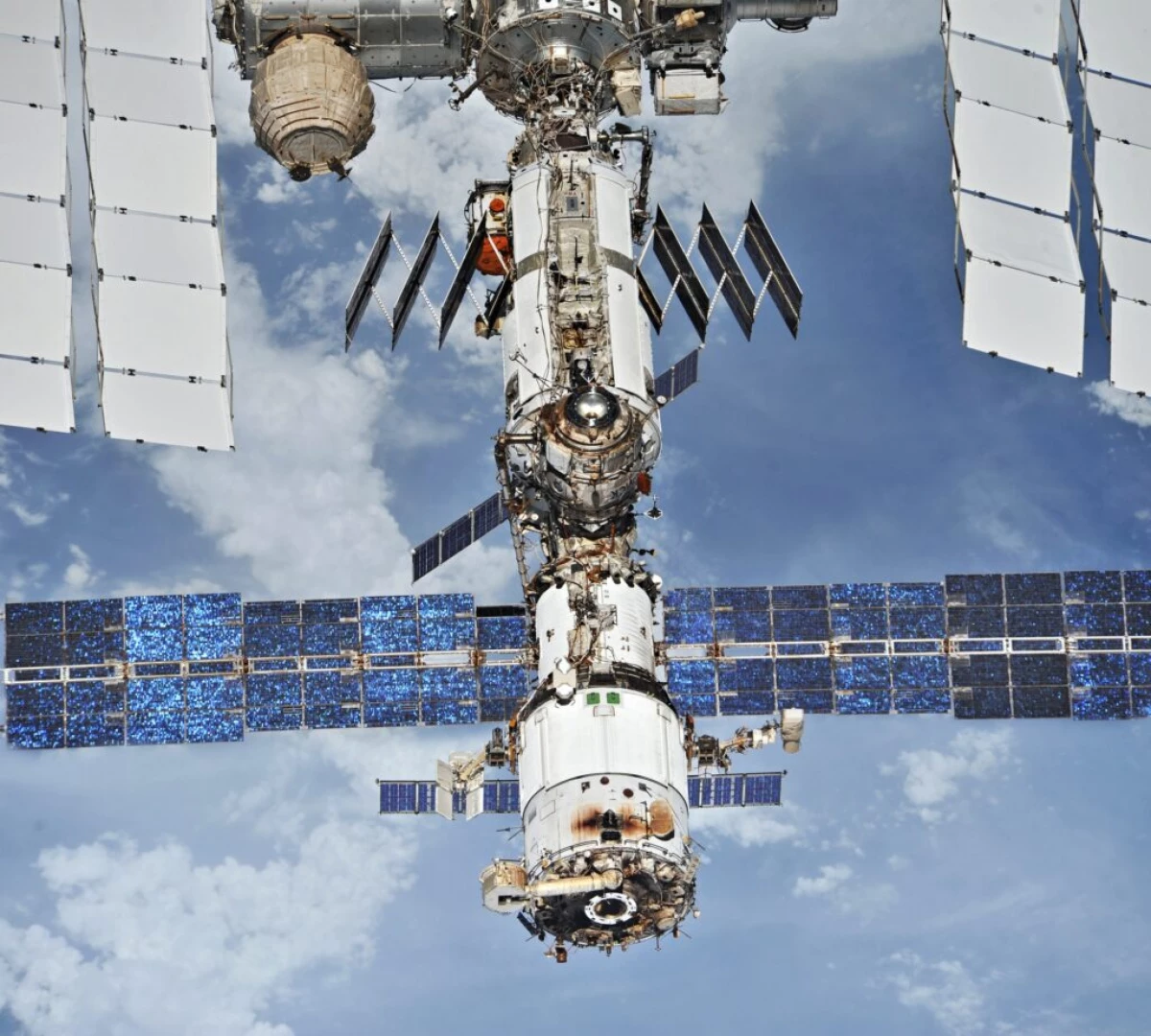Po seculiranju razpoke na ruskem segmentu ISS je uhajanje zraka ponovno odkrito 19292_2