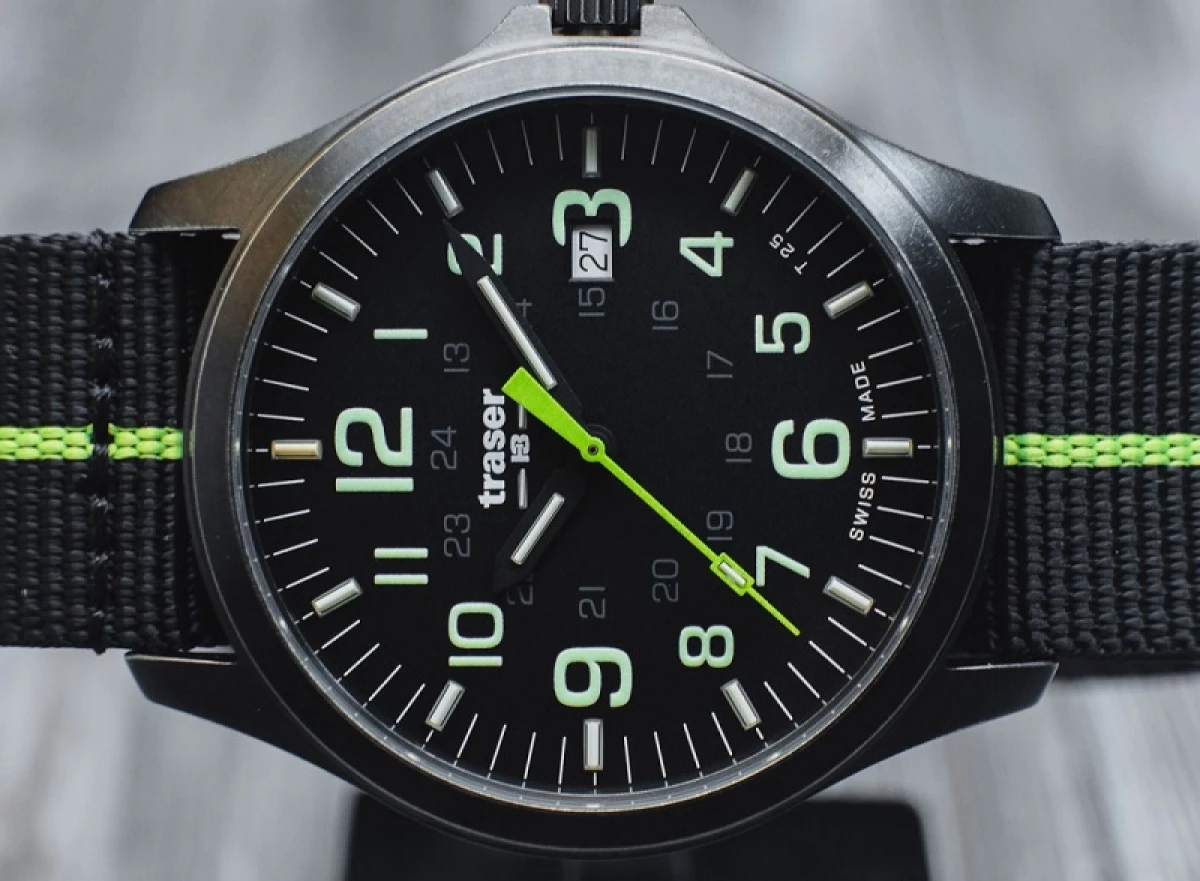 Swiss Watch "TRERER" - Bästa modeller för extremaler billigare 30000 rubel