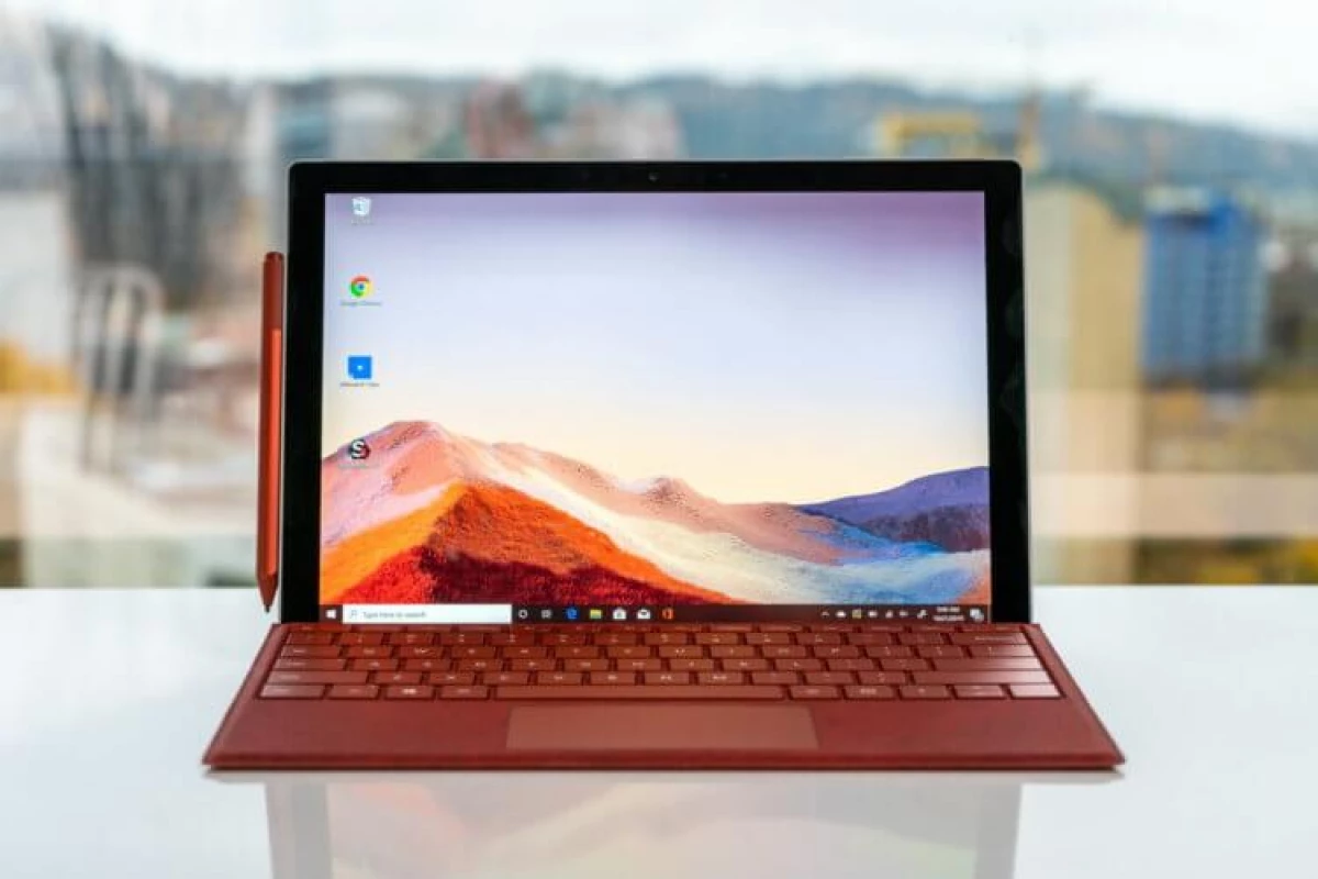 Гэта правал: Microsoft высмеяла стары MacBook Pro ў рэкламе новага Surface Pro 7 20501_2