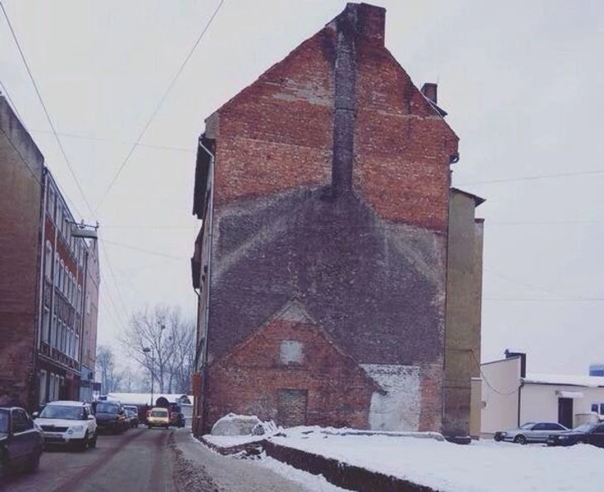 Más de 20 cosas gritando literalmente sobre el hecho de que Kaliningrado es la ciudad más inusual de nuestro país. 21034_12