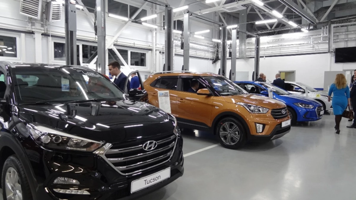 Merek Motor Show Hyundai khawatir tentang pengembangan penjualan mobil online di Rusia 23562_2