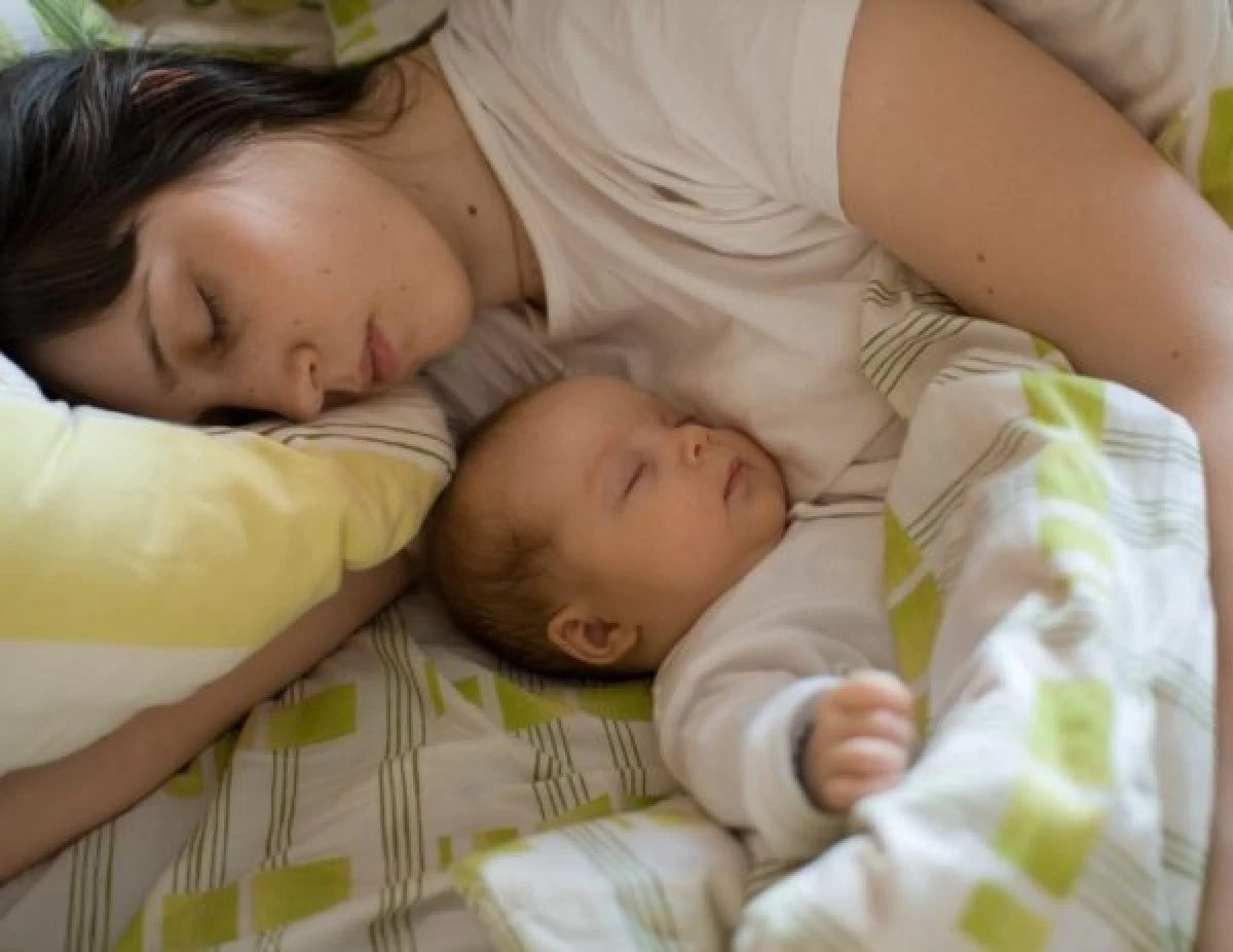 Како да организирате заеднички сон со новороденчиња 23606_3