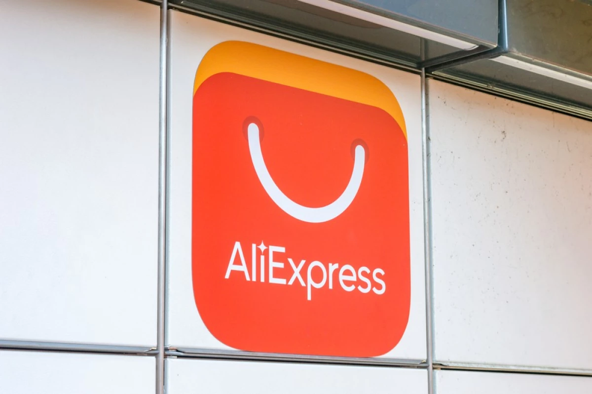 O AliExpress retornará a Comissão aos vendedores, que levam ao comerciante de seus próprios compradores