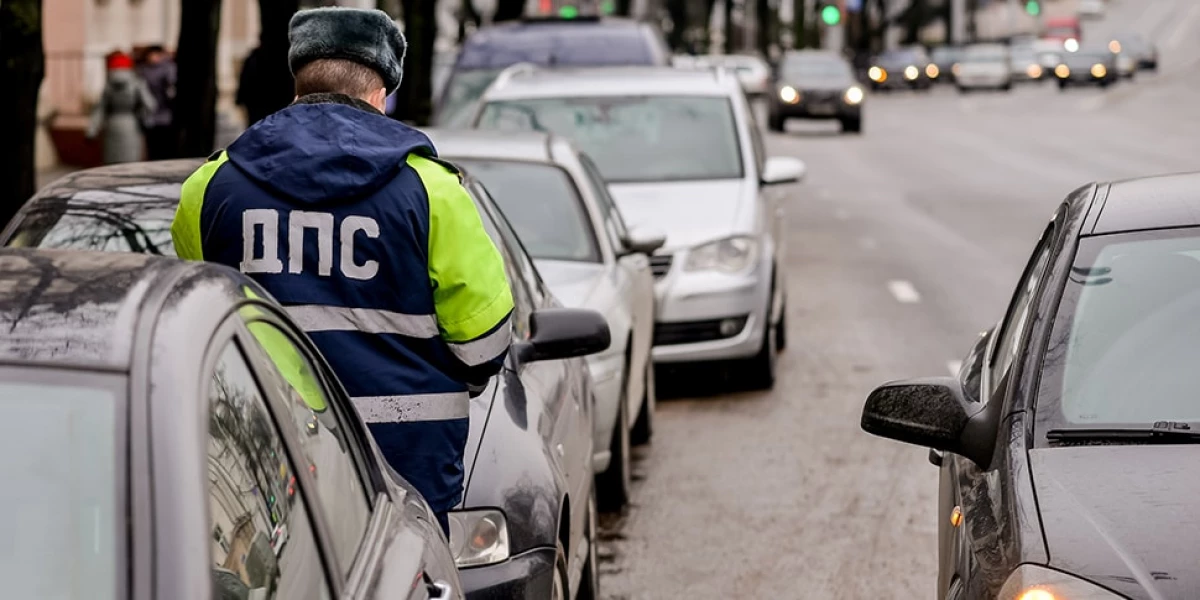 सोमवार से, यातायात पुलिस अविश्वसनीय तकनीकी निरीक्षण वाली कारों की पहचान करने के लिए छापे शुरू करती है
