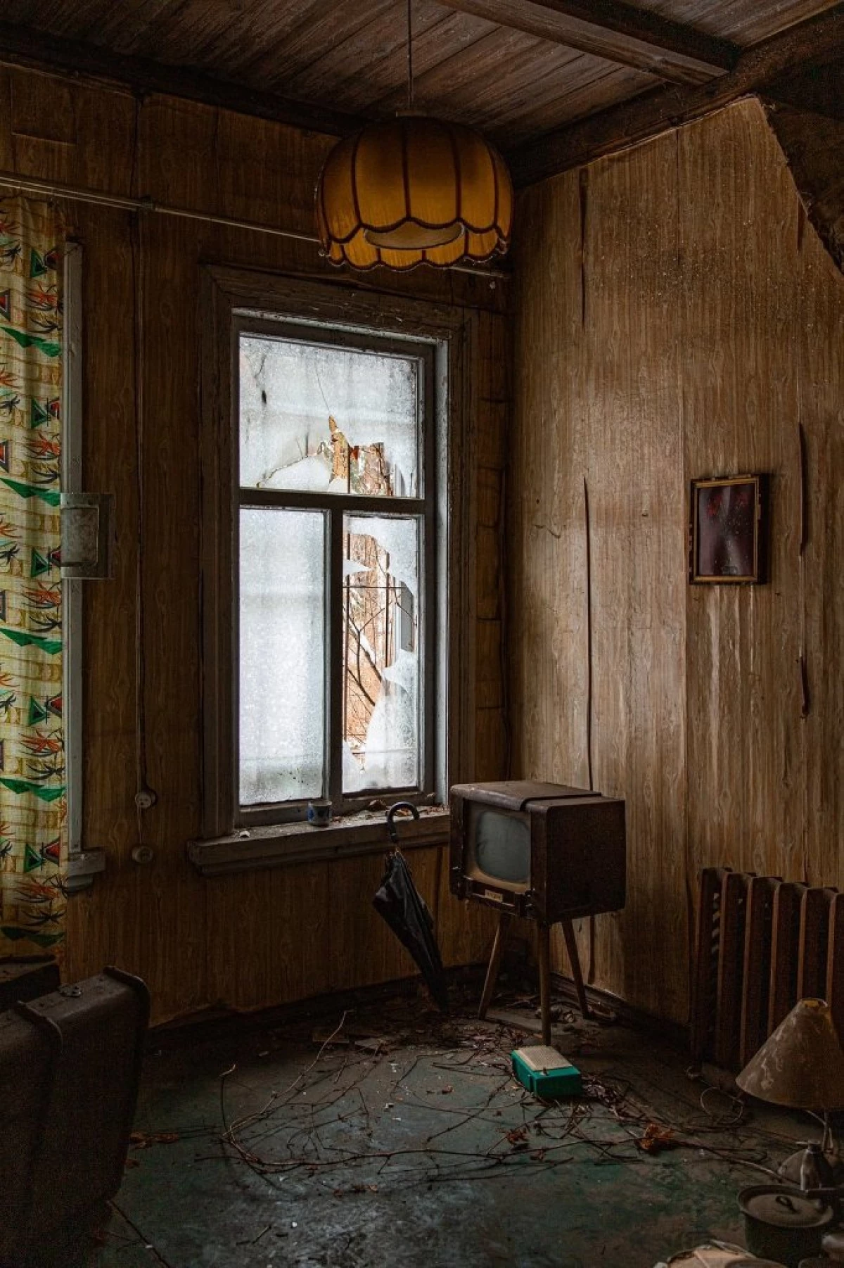 Lovely Tlen. The photographer captured the abandoned Soviet country, filled with artifacts from the 60s 24917_11