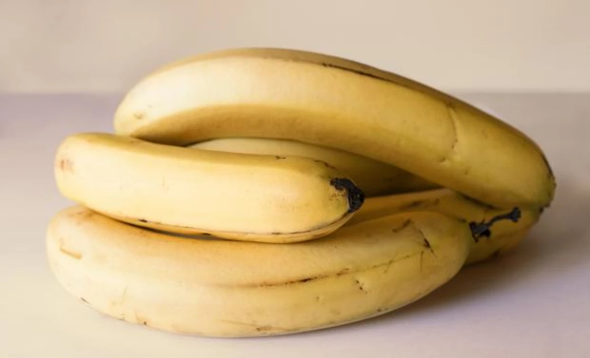 8 Voordelen van bananen voor het lichaam: wat is nuttig exotisch fruit 290_2