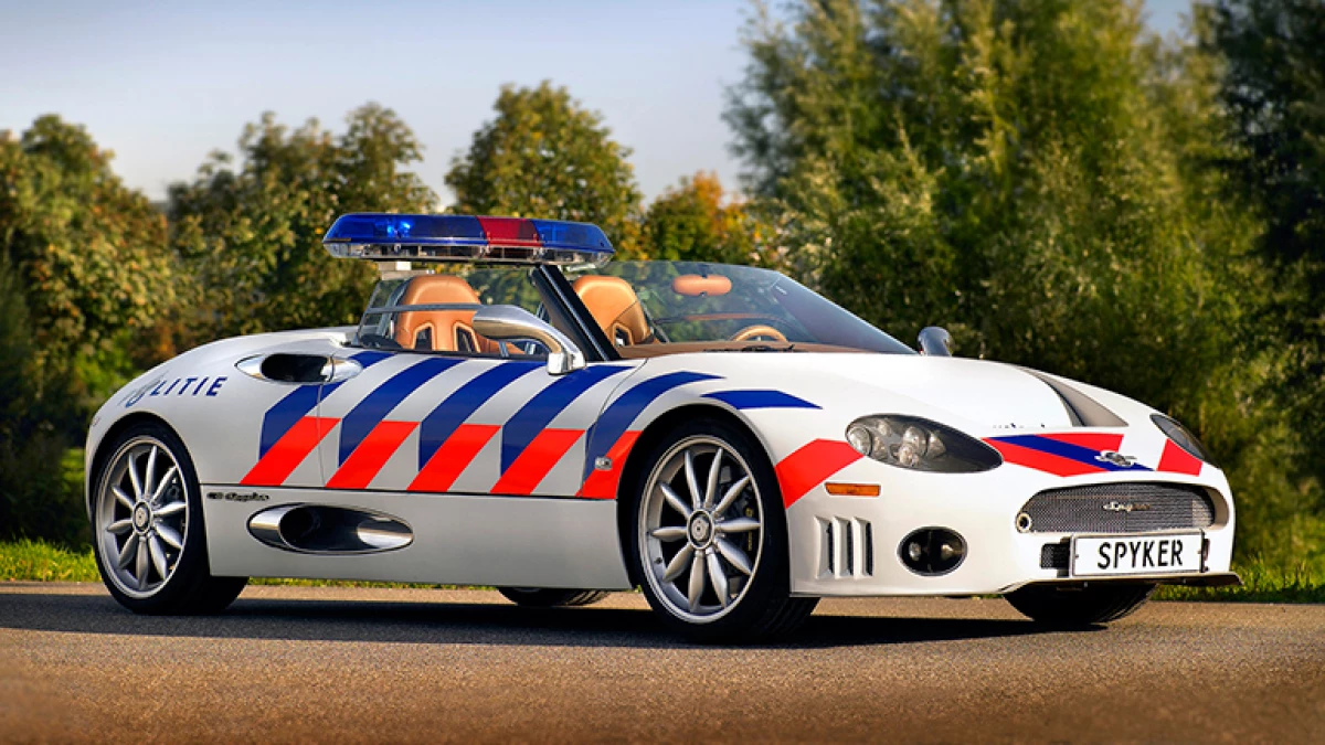 Lima mobil polisi paling keren di dunia 3916_2