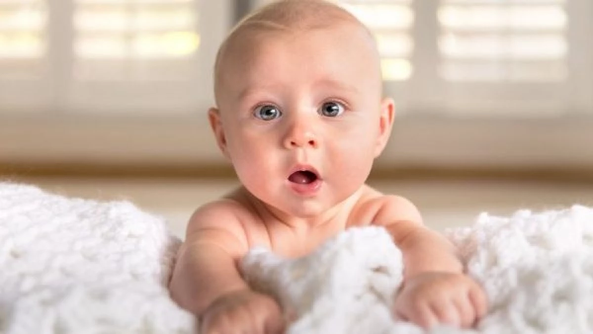 Baby-Haarschnitt bis zu einem Jahr. Für und gegen, Tipps und Empfehlungen, Mythen und Aberglaube 4197_3