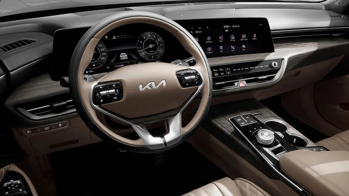 Kia ha introdotto una grande drive integrale Sedan Kia K8 2021 4519_3