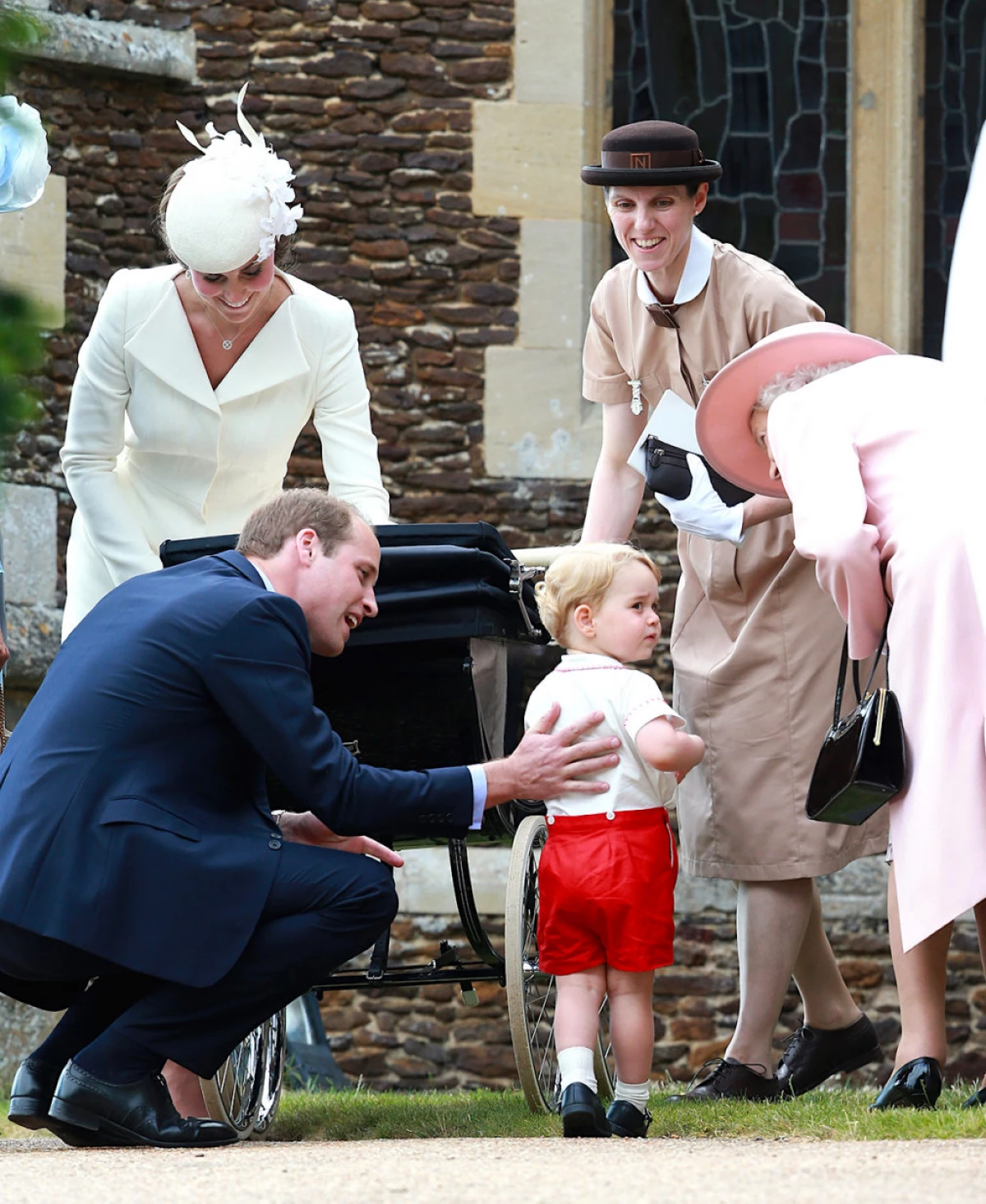 Nanny-infanoj Kate Middleton kaj Prince William konservas unu strangan regulon: multaj panjoj ne komprenas 4905_4