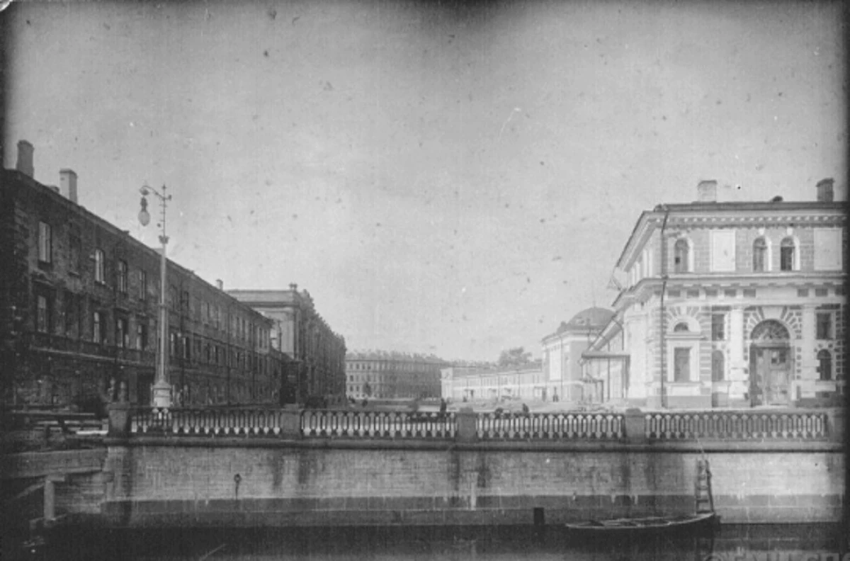 Amayobera ya Canal ihamye muri St. Petersburg 5089_10
