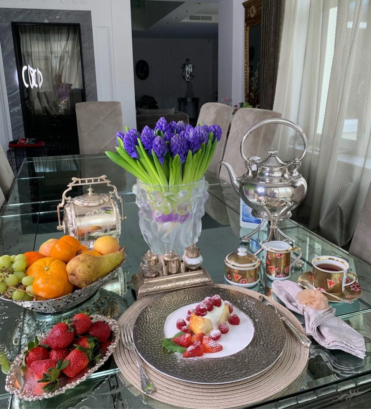 Fenomén ruského Instagramu - Yana Rudkovskaya snídaně na průměrném státním zaměstnanci 5214_8