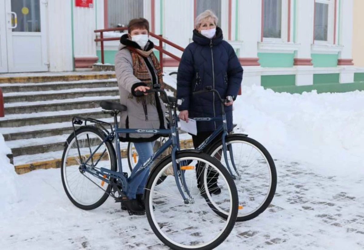 在Dyatlovsky地区，工会的社会服务在冬季举行了4辆自行车 5583_2