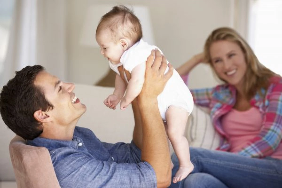 Warum von der Geburt des Babykinders muss Dad in sein Leben involviert sein? 656_10