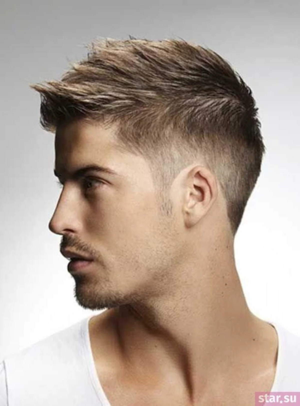 Vários cortes de cabelo masculinos para 2021, que devem estar tentando 7130_12