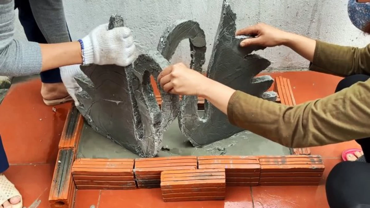 Како да направите маса за тераса со цемент лебед 7774_13