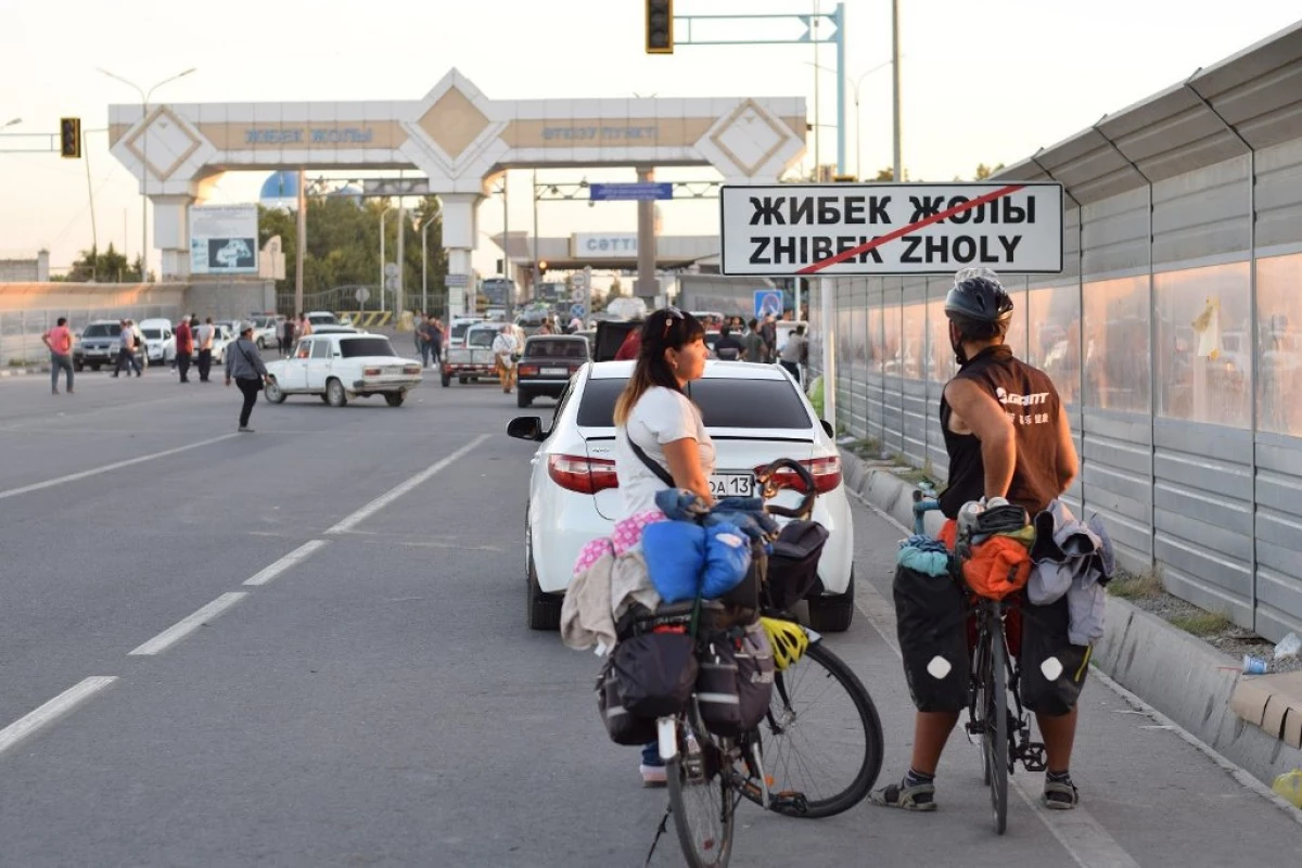 ကာဇက်စတန်နှင့်ဥဇဘက်ကစ္စတန်တို့သည်ကမ္ဘာလှည့်ခရီးသည်များအတွက်ဗီဇာစစ်အစိုးရအသစ်ကိုစတင်မည် 8042_1