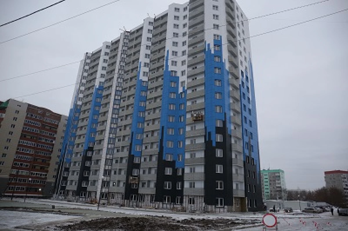 سالن شهر Novosibirsk Systema مسائل مربوط به ورود به راه اندازی بلند مدت را حل می کند 8180_3