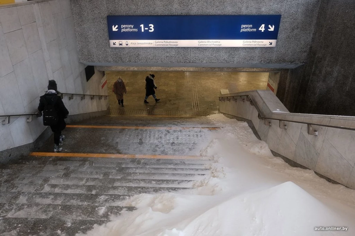 I Warszawa rekordsediment. Hur den polska huvudstaden upplever kraftigt snöfall 9135_10