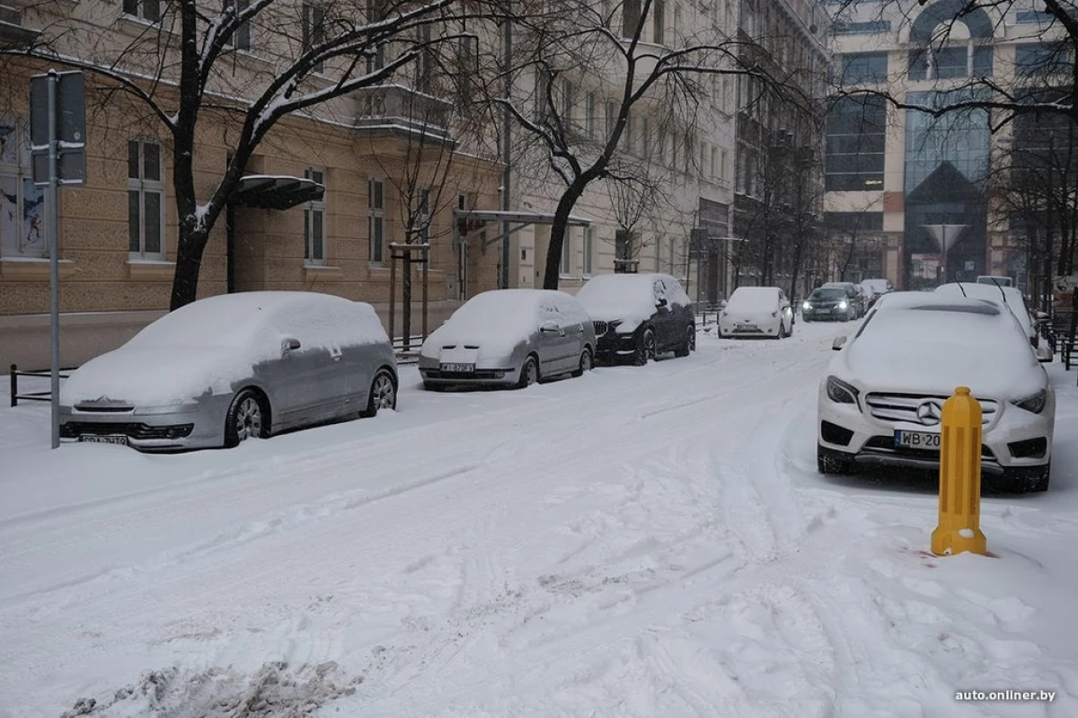 I Warszawa rekordsediment. Hur den polska huvudstaden upplever kraftigt snöfall 9135_2