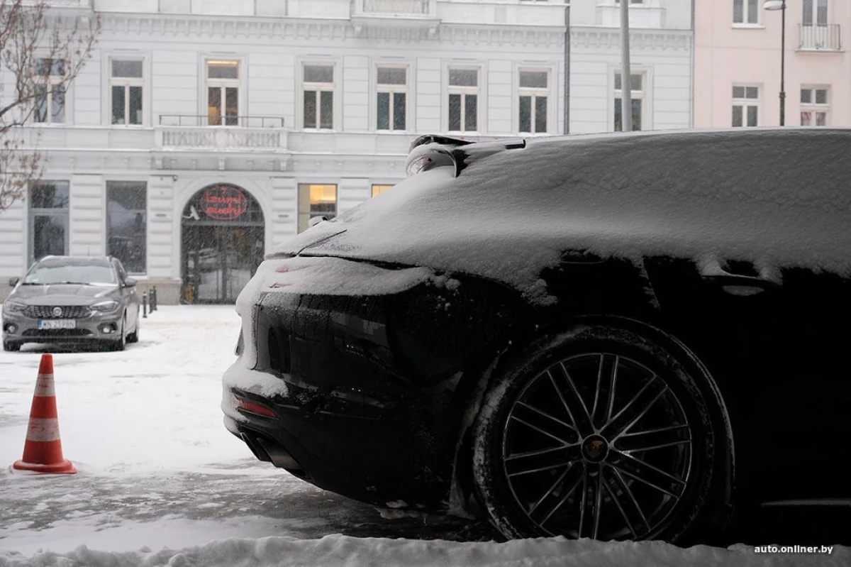 Στα ιζήματα ρεκόρ της Βαρσοβίας. Πώς η πολωνική πρωτεύουσα αντιμετωπίζει ισχυρή χιονόπτωση 9135_25
