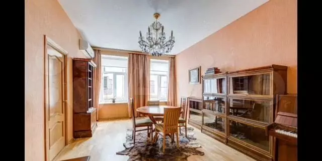Historia en directo de San Petersburgo: Apartamentos en casas históricas 11220_6