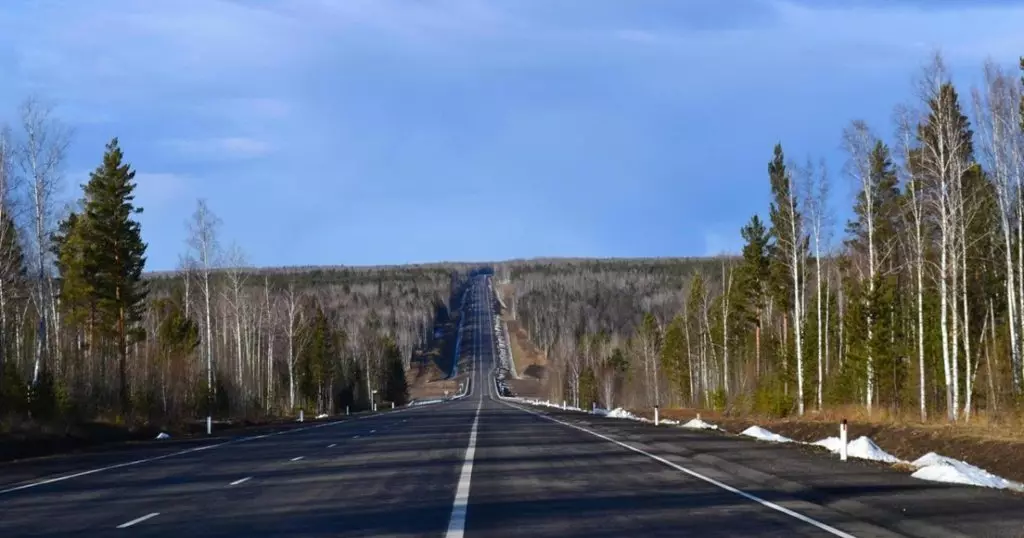 Veiarbeidere rapporterte på arbeidet på Baikal Highway og motorveier til Mongolia 11416_1