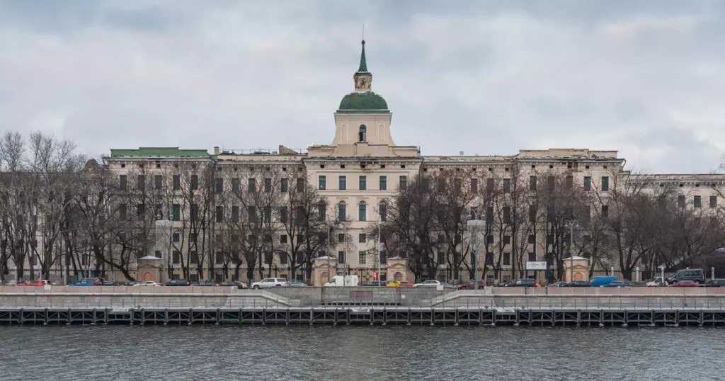 A Kreml mellett elkezdte az üres császári oktatási ház helyreállítását