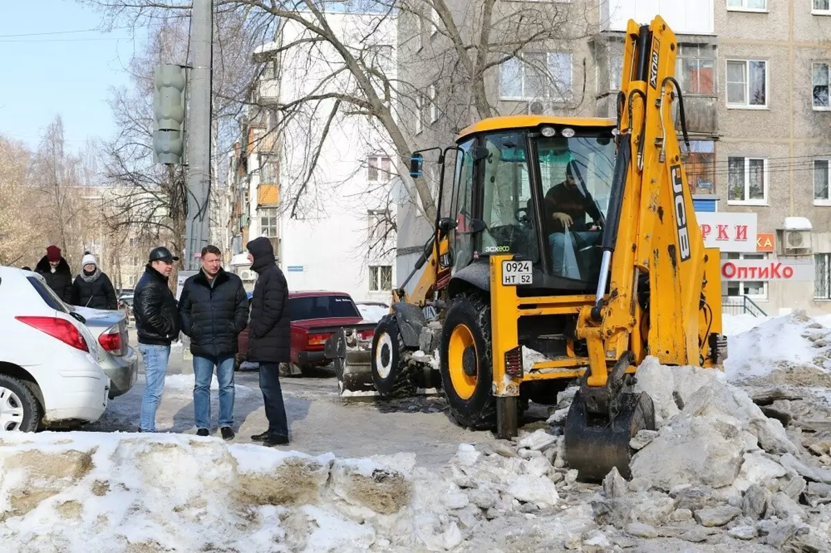 गॉर्डम के deputies निज़नी नोवगोरोड और सोवियत क्षेत्रों में बर्फ कटाई की गुणवत्ता की जांच की 12293_3