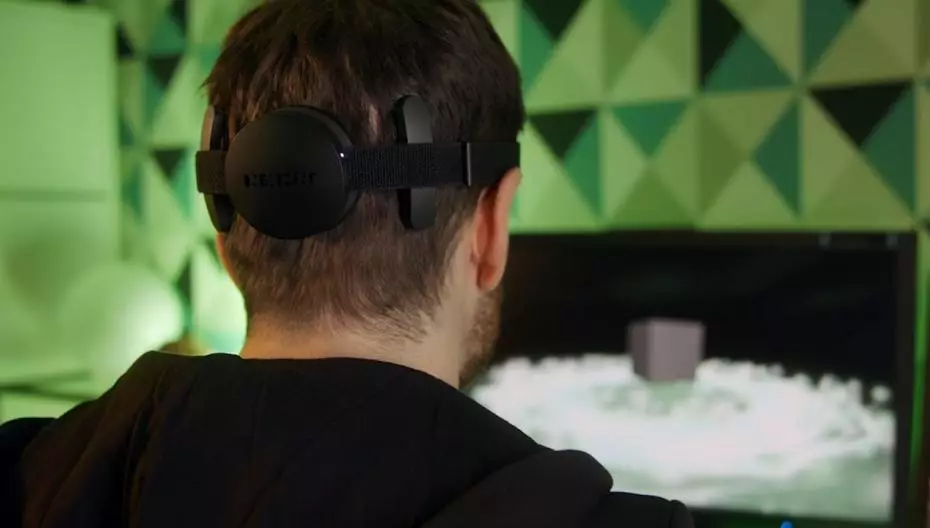 NextMind comenzó a la entrega de un kit de desarrollador para sus dispositivos de lectura de ondas cerebrales