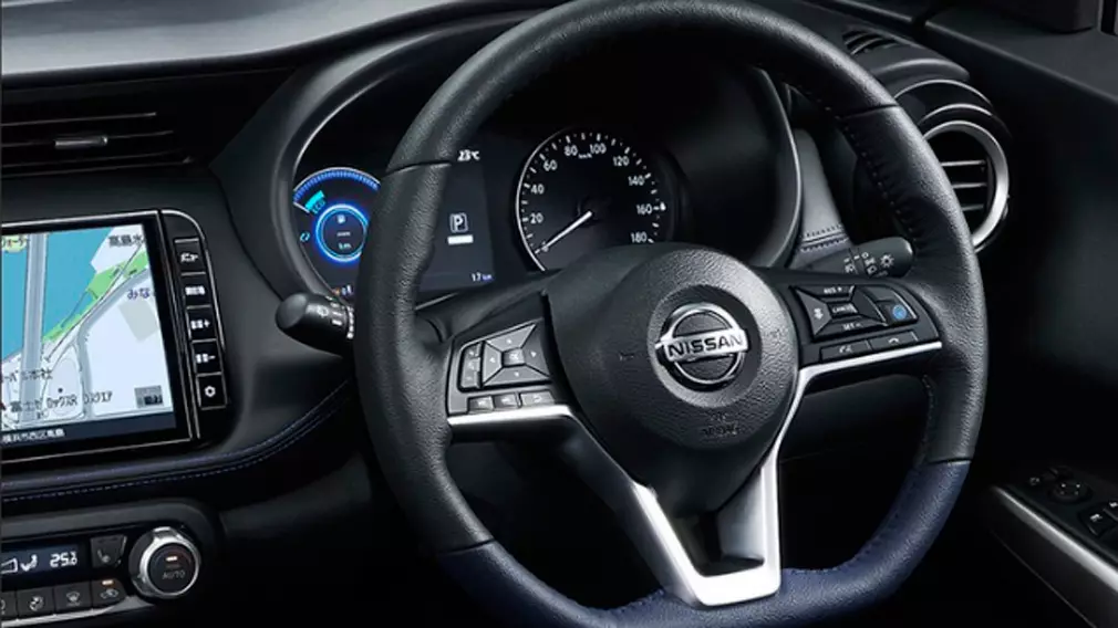 Nissan has declassified the interior of the new Kicks AUCH crossover 13220_2